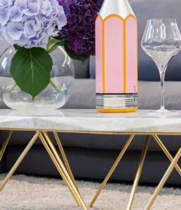 Transforme sua sala: como decorar mesa de centro com estilo