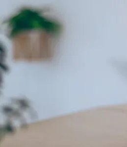 Como decorar mesa de centro de vidro com estilo único