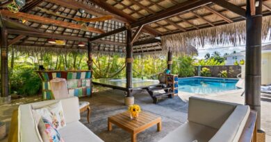 Como decorar piscina para festa a noite de forma mágica